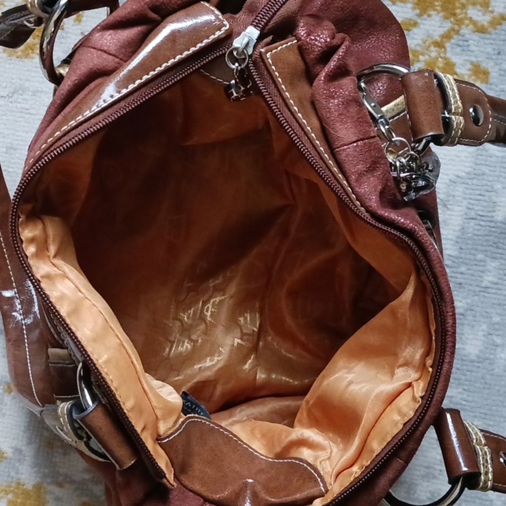 Kathy Van Zeeland purse - Picture 4 of 8